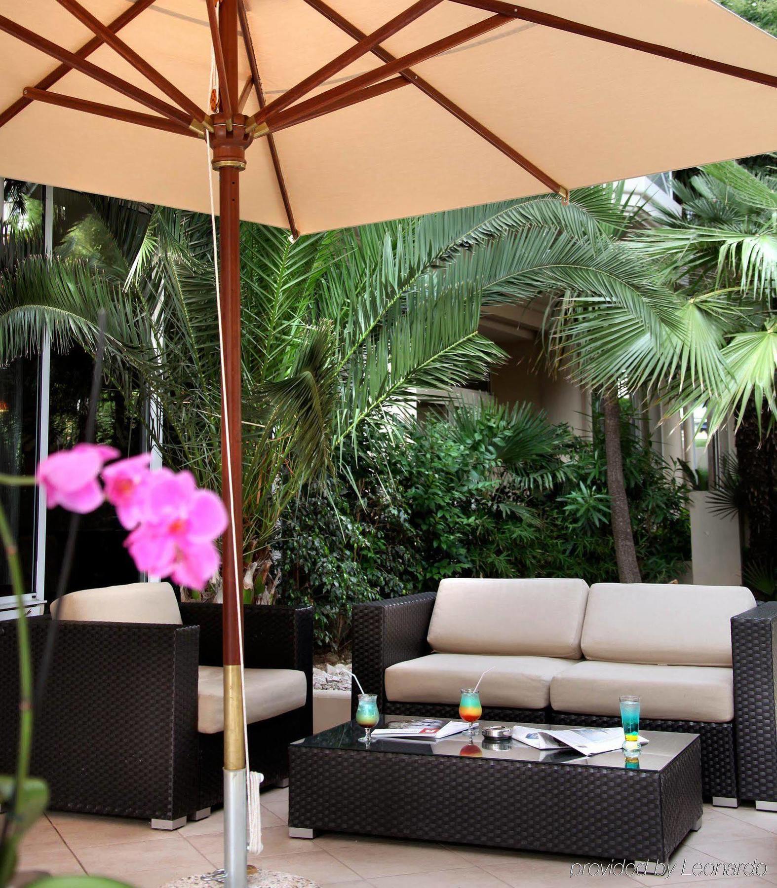 Hotel Ac By Marriott Ambassadeur Antibes - Les Pins Juan-les-Pins