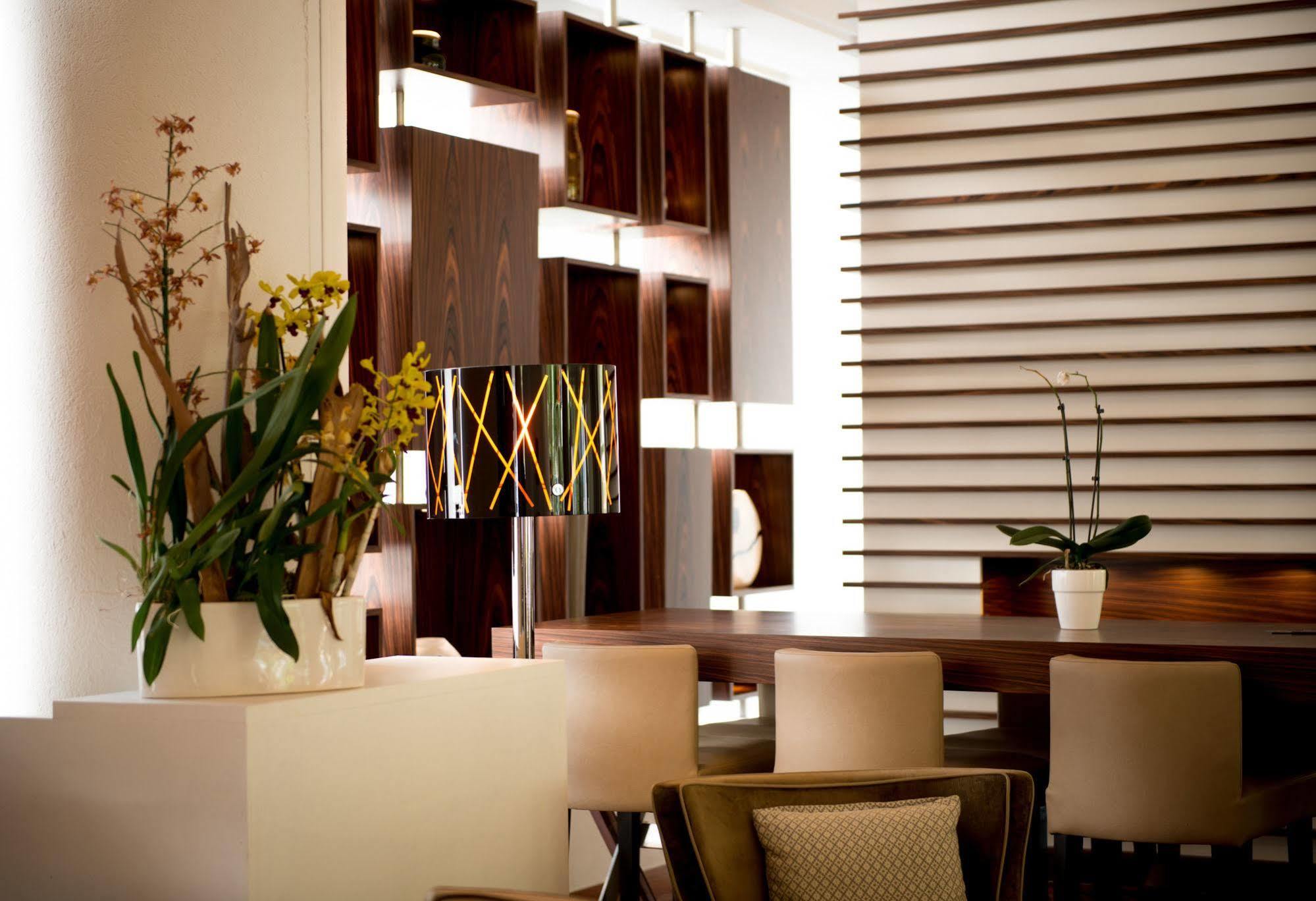 Ac By Marriott Ambassadeur Antibes - Les Pins Hotel 4*